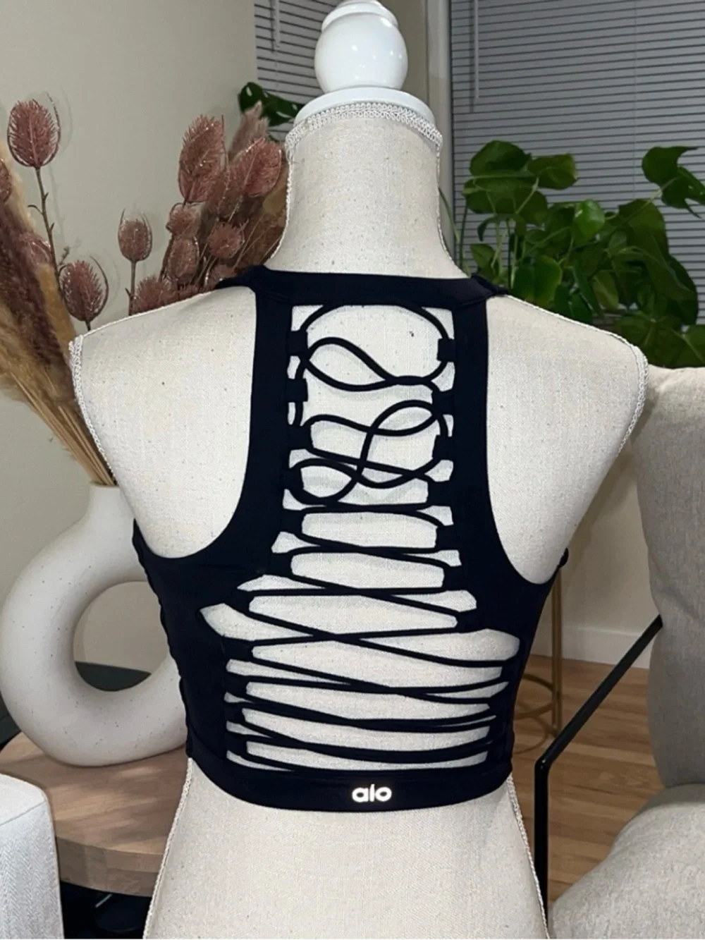 Alo Yoga Strappy Black Strappy Movement Bra